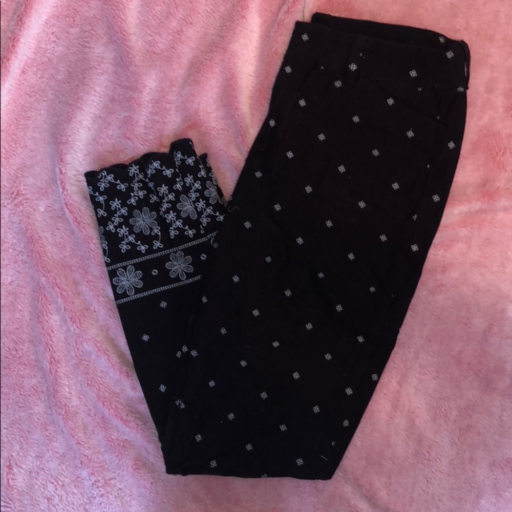 Patterned pixie pant